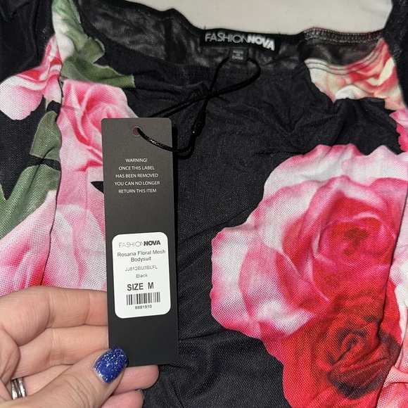 NWT Fashion Nova rosaria floral mesh bodysuit. Size medium. - Picture 4 of 4